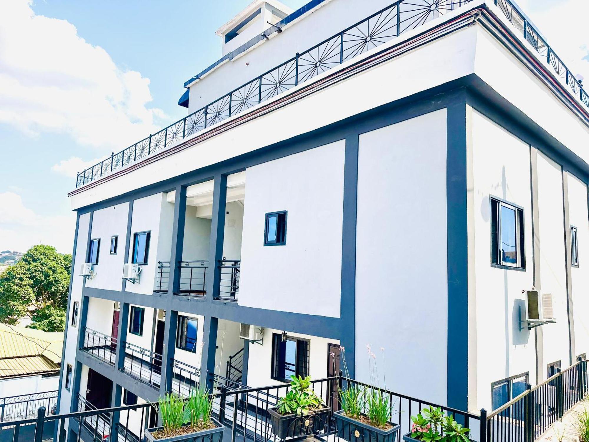 Royal Hillside Apartments And Hotels Yaoundé Zewnętrze zdjęcie